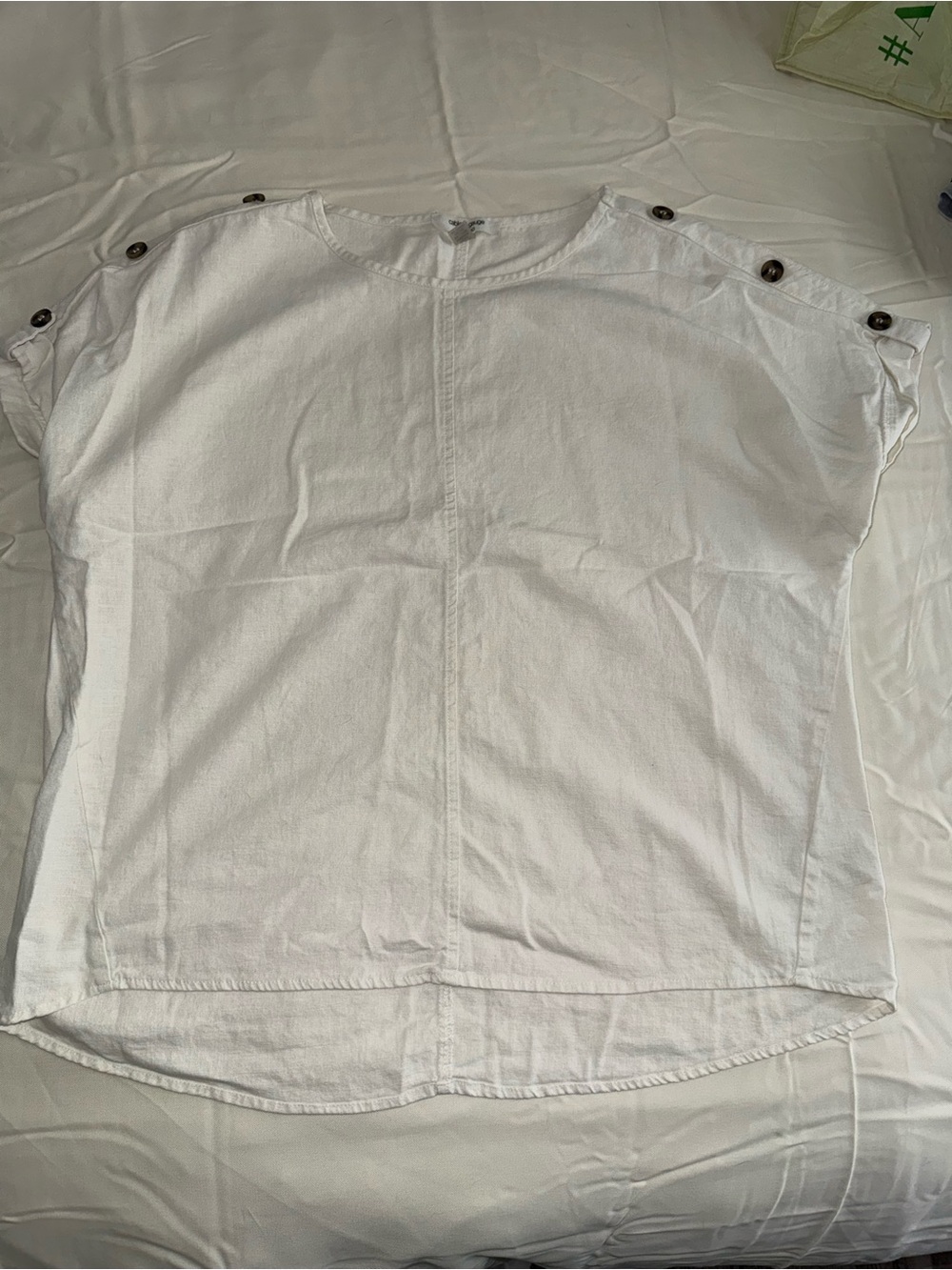 Cable & Gauge White Short Sleeve Button-Shoulder Shirt